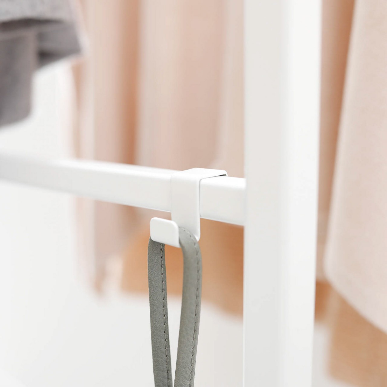 Kleiderständer ALVA